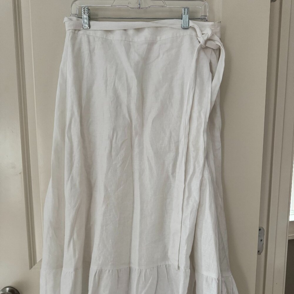 Reformation White Linen Wrap Skirt. Size XL. Like New. - Picture 2 of 4